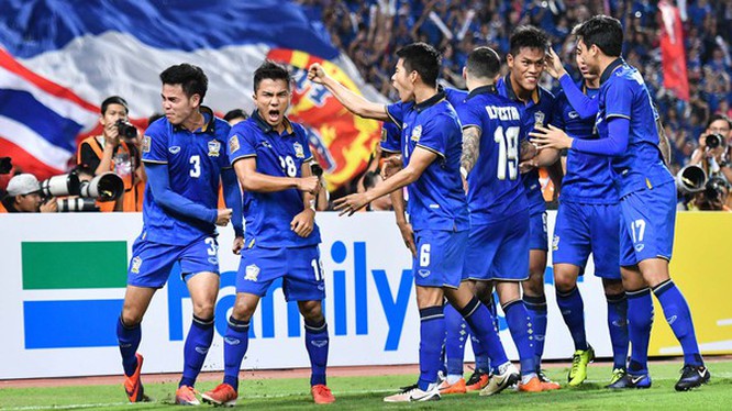 HLV Nishino dọa Việt Nam, tuyên bố tạo ra ĐT Thái Lan bách chiến bách thắng