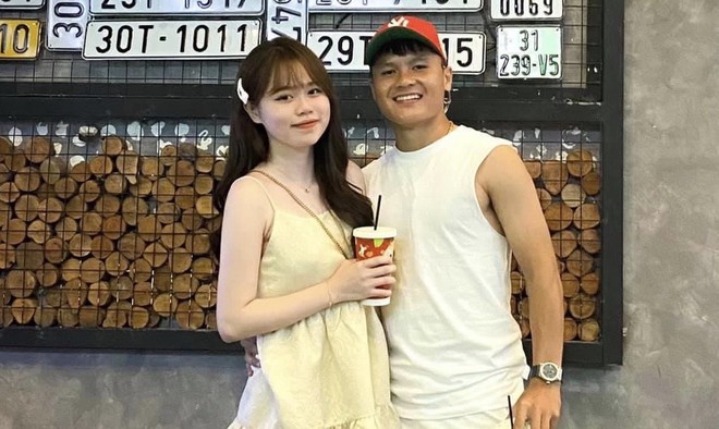 Bị bạn gái hay nói đạo lý 'cắm sừng', Quang Hải nhận được nhiều sự đồng cảm