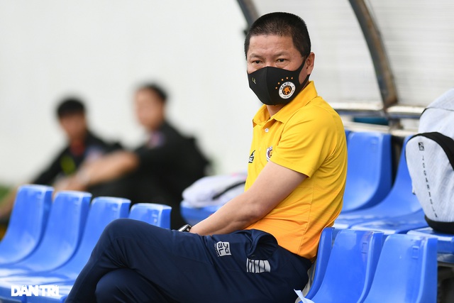 NÓNG: Sa thải Chu Đình Nghiêm, Hà Nội bổ nhiệm huyền thoại AFF Cup 2008 làm HLV trưởng