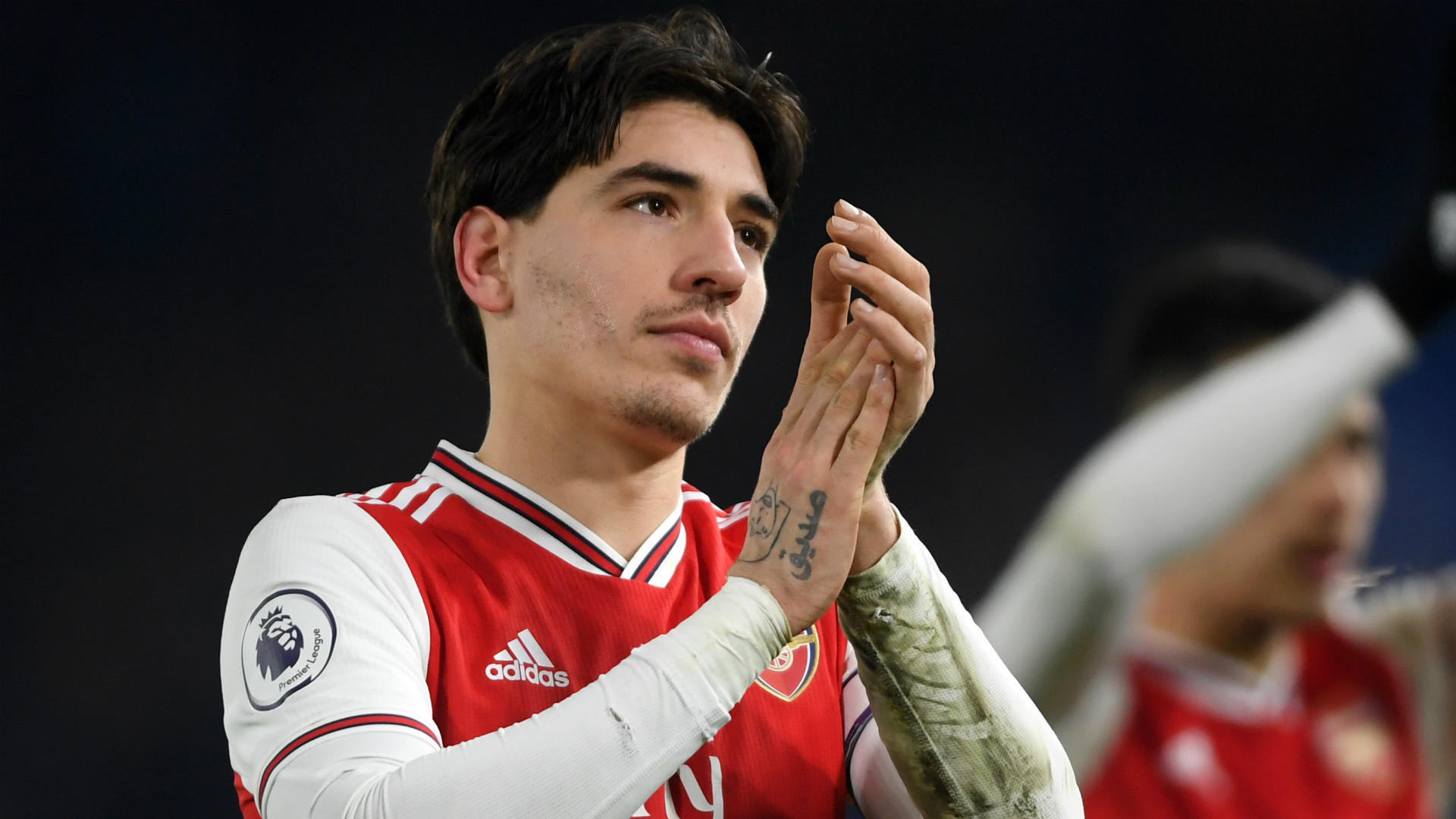 XONG! Arsenal xác định phương án thay thế Bellerin