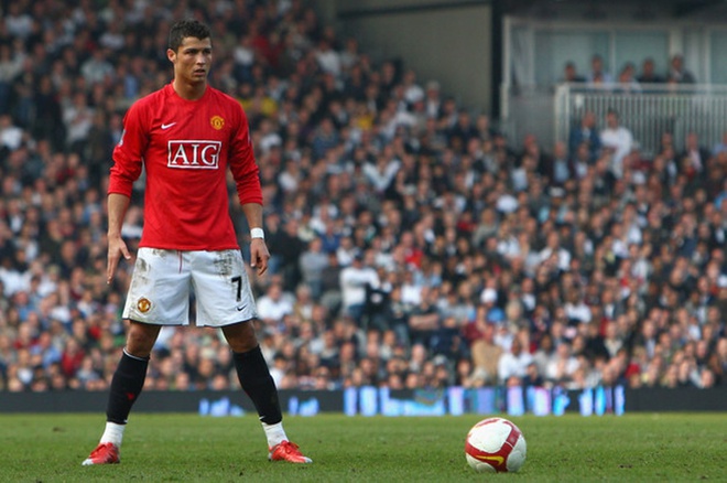 Rời Juventus, Ronaldo sẽ trở về mái nhà cũ MU?