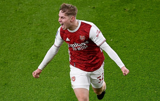 Smith Rowe đủ đẳng cấp để thay thế Ozil