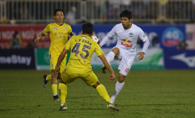 Hà Nội FC và Bầu Hiển chính là đối thủ lớn nhất của chính mình