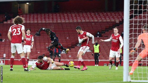 Để Crystal Palace cầm hòa, Arsenal bị chê: ‘Mấy trận thắng vừa rồi chỉ là tai nạn thôi’